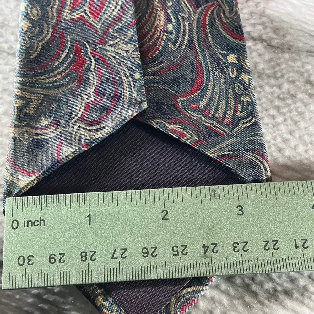 Stafford Paisley Necktie Classic Pattern Business Career Made in USA‎